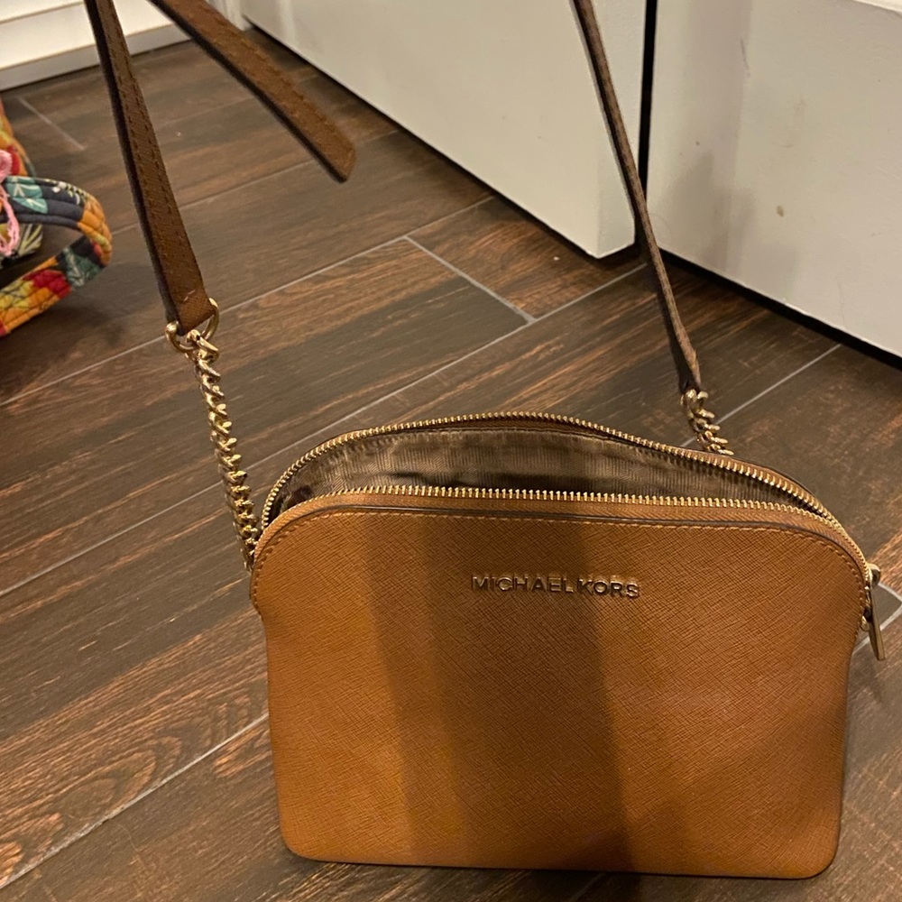 Michael kors purse